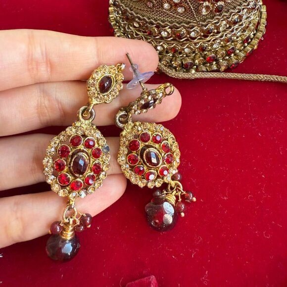 Bridal Costume Jewelry Set – Choker, Earrings & Bangles - Picture 7 of 9